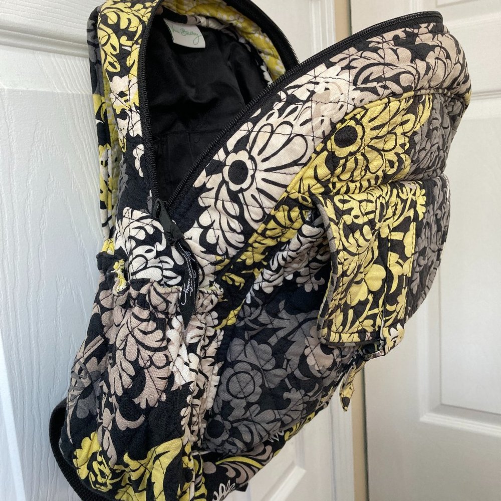 EUC Vera Bradley Backpack Floral Lightweight Luxury